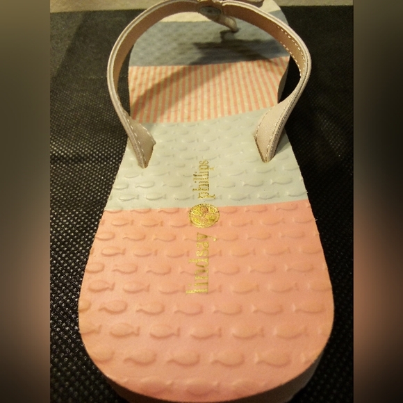 Lindsay Phillips -Multi Pinks & Grays Colored  Sandals W/Gold Bow, Katie #510200 - Picture 8 of 11